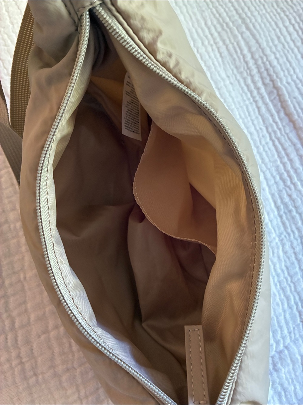 Old Navy Crescent Crossbody - Picture 5 of 6